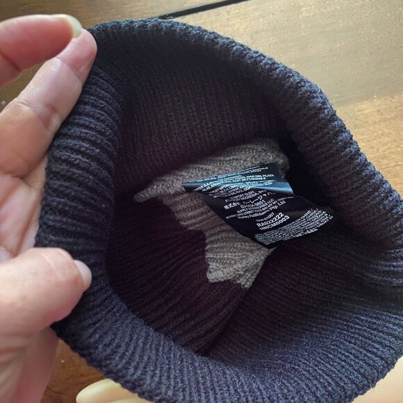 Under Armour Women's Wool Blend Black Beanie Hat Colder Conditions Leather Logo - Picture 10 of 16